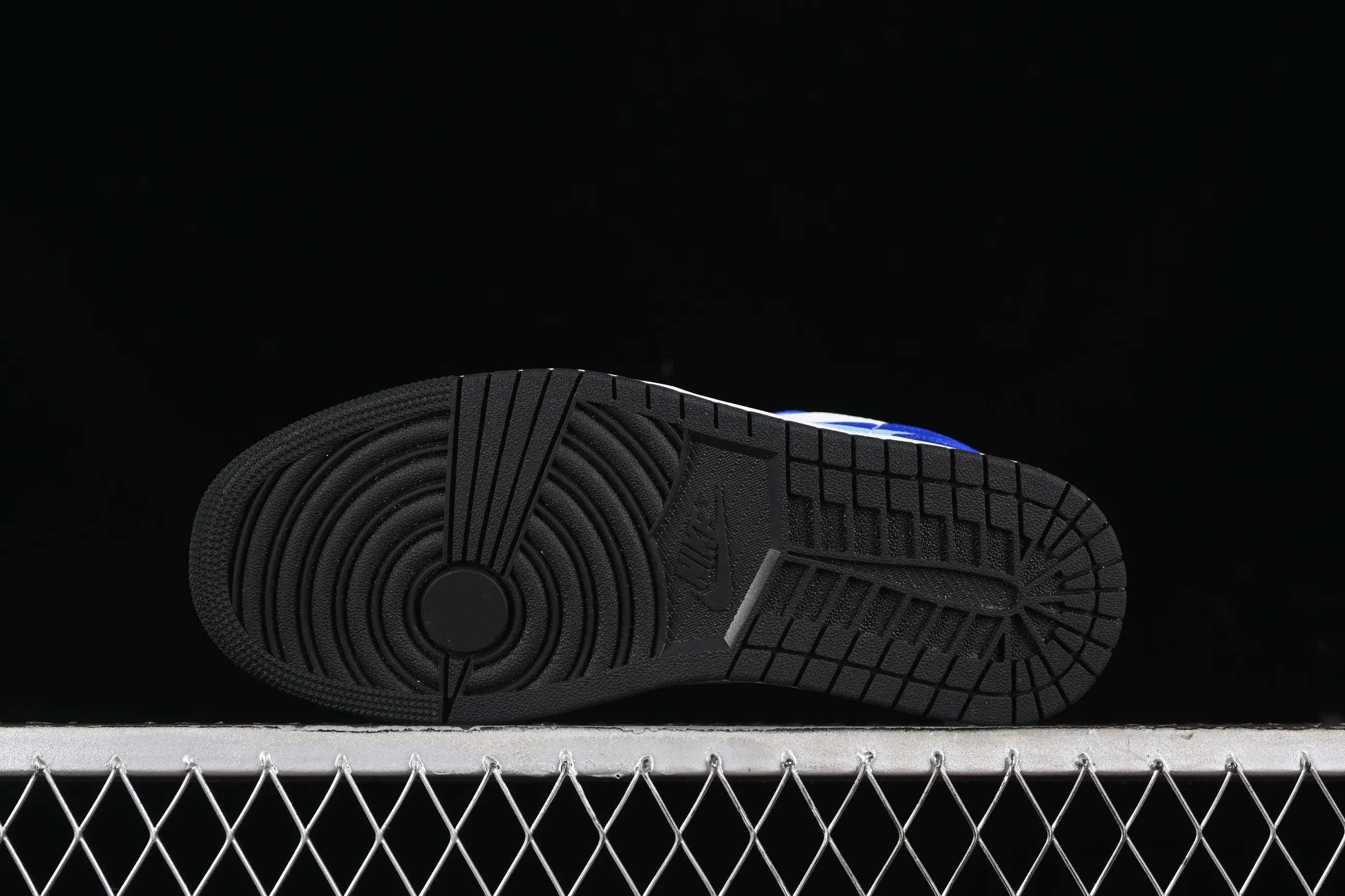 All categories Air Jordan Jordan series basketball shoes Air Jordan 1 Low Z version Air Jordan 1 Low AJ1 Joe 1 white and blue low-top retro basketball shoes 553558-124
